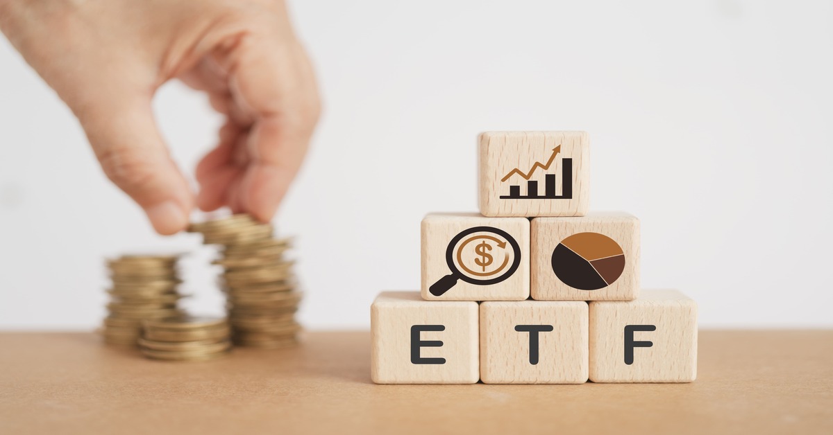 00980A主動式ETF vs連結基金差在哪？費用、配息、課稅一次看懂